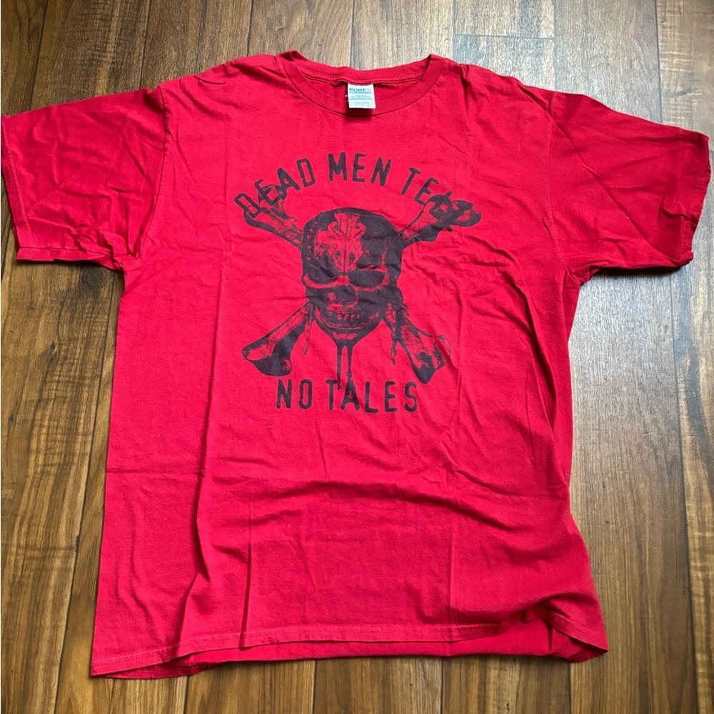 Disney Dead Men Tell No Tales Size Large